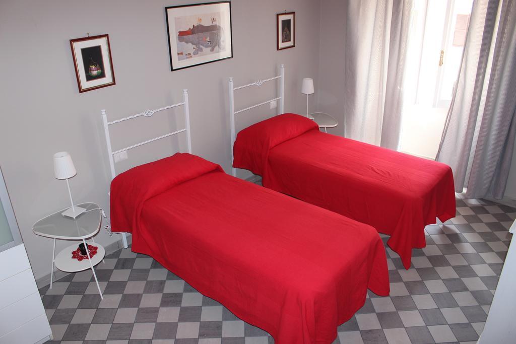 Le Stanze Di Pietro Bed & Breakfast โรม ห้อง รูปภาพ