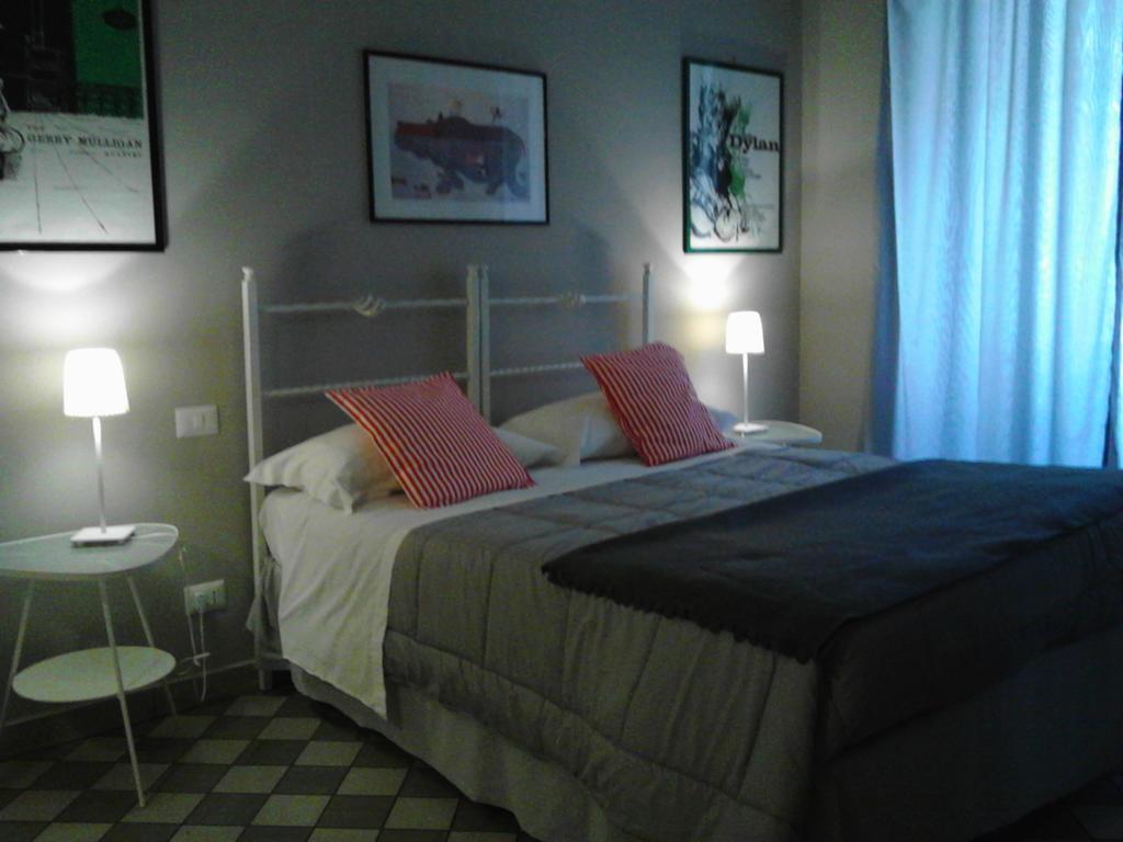 Le Stanze Di Pietro Bed & Breakfast โรม ภายนอก รูปภาพ