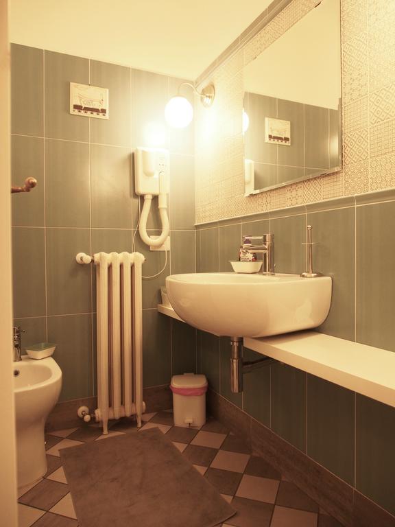 Le Stanze Di Pietro Bed & Breakfast โรม ภายนอก รูปภาพ